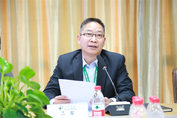 YU0A2227.jpg
